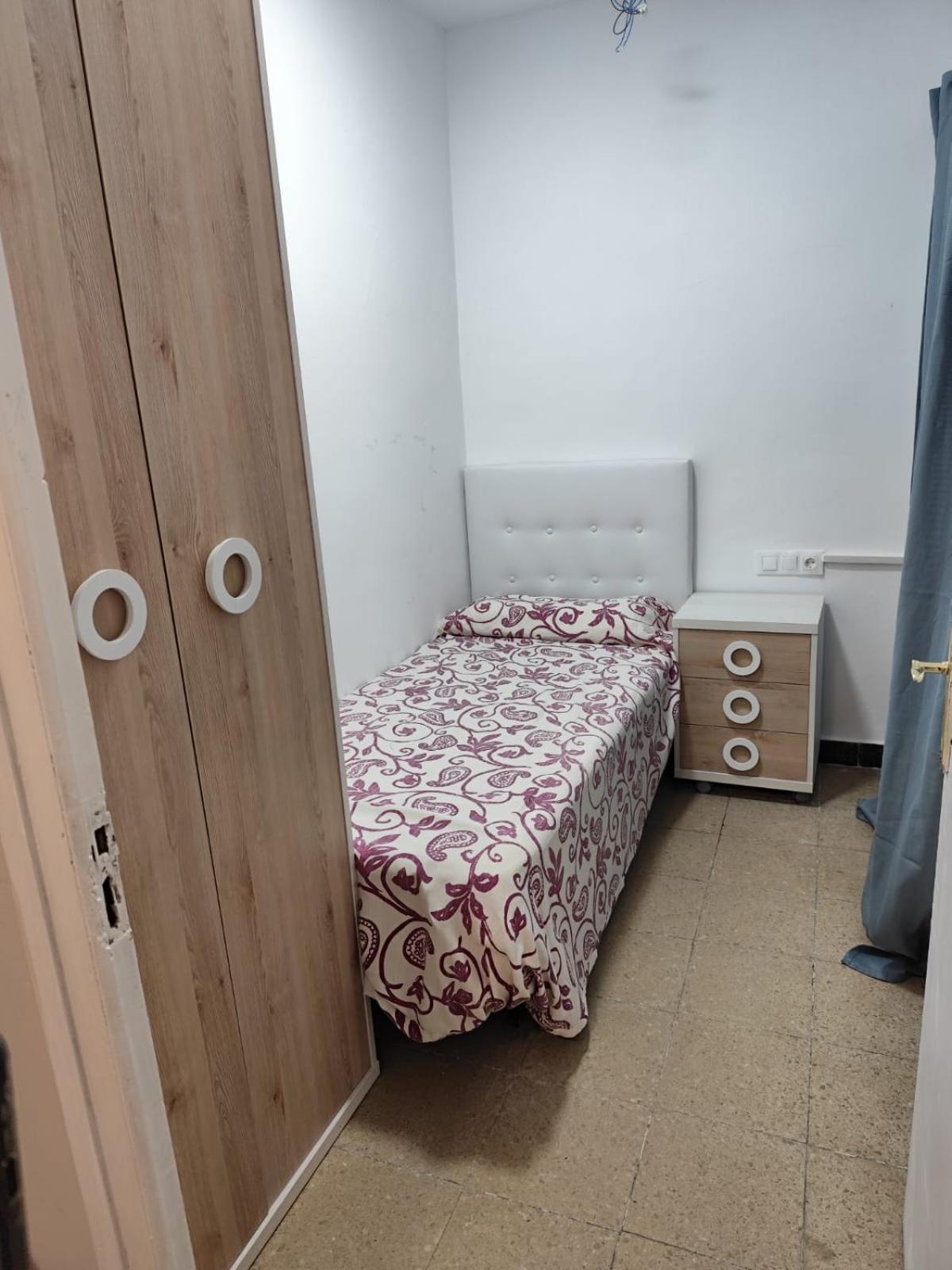 Hostal Ideal Gavà Exteriör bild